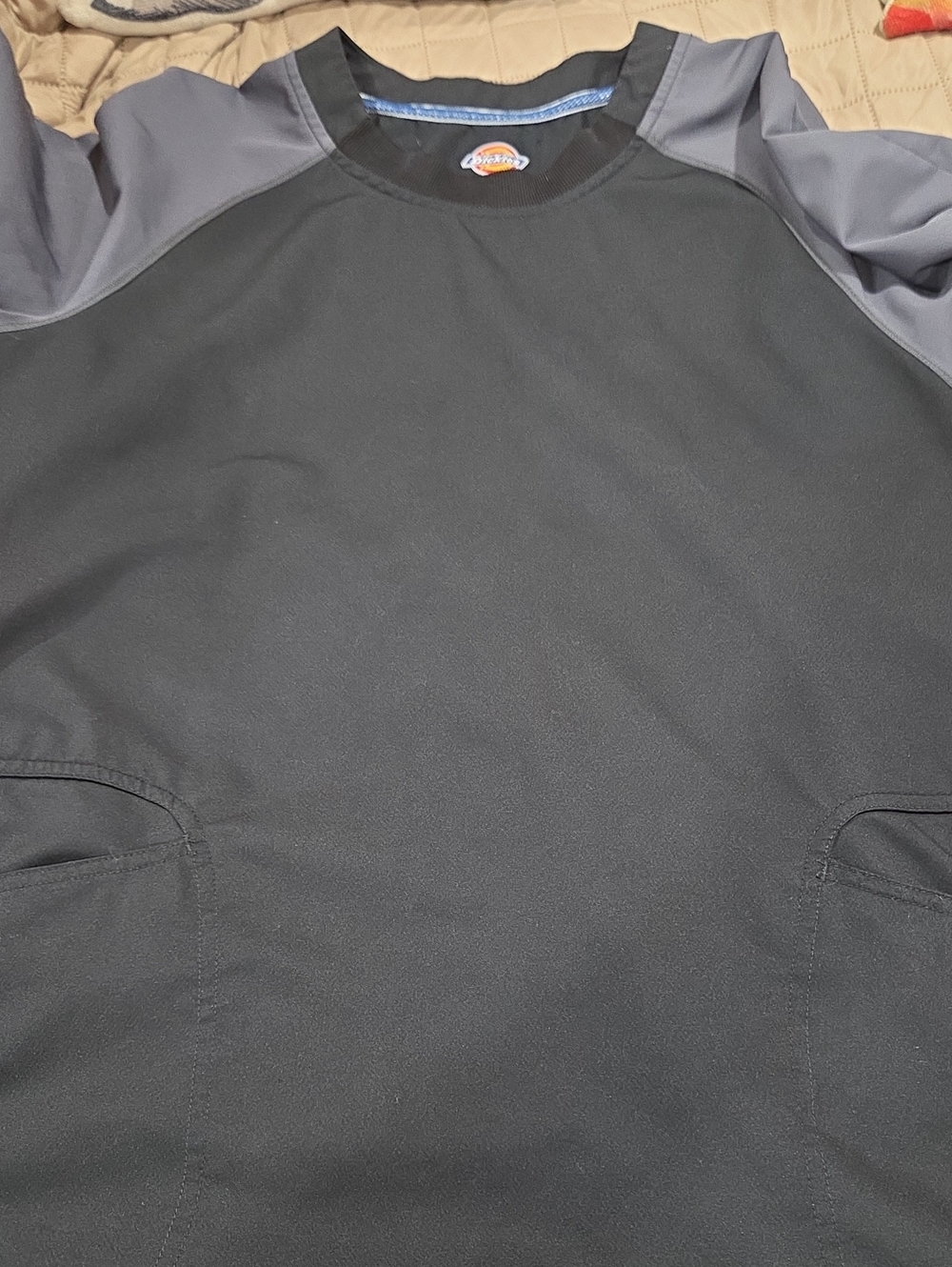 Dickies Scrub Top